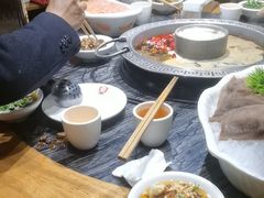 -杨肥肠火锅大排档(火车站花园店)