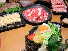 -呷哺呷哺 黄金牧场 (盛世天骄店)