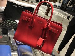 -SAINT LAURENT(海港城店)