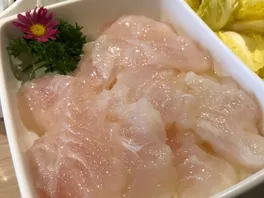 巴**片