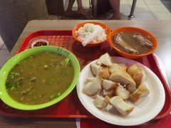 -东海岸人工湖美食村