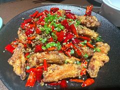 -曼听小寨海鲜烧烤·大连辣炒大王(盖州街店)