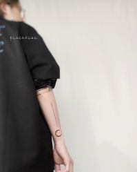 几何-黑旗纹身