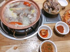 -阿婆情腊排骨火锅(金虹路店)
