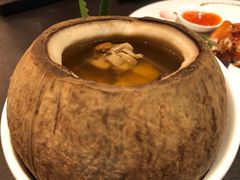 原只椰子炖鸡汤-广州文华东方酒店·江-由辉师傅主理