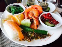 -荣誉国际酒店-云顶旋转餐厅