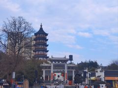 -绳金塔