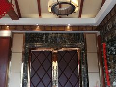 -雅和生态渔庄·宜城锅巴饭(龙灵山公园店)