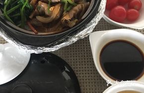 Beef and Enoki Mushroom Baozi Rice