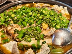 -探鱼·鲜青椒爽麻烤鱼(银泰城店)