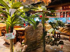 -城墙拐拐火锅(三峡广场黑金冠店)