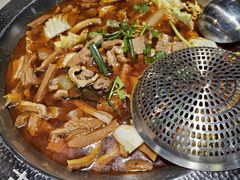 -老王全牛宴·鲜牛肉牛杂火锅(总店)