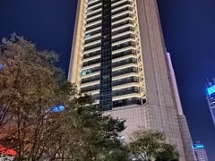 -牛一嘴·兰州牛肉面·大盘鸡(财富中心店)