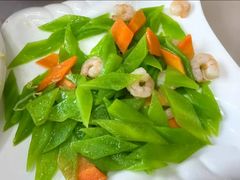 -老码头黑皮肘子锅包肉熏酱水饺(文政街店)