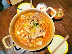 -张翻越·川渝冒菜·武汉黑鸭煲(城北万象城店)