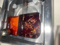 牛油麻辣锅底-海底捞火锅鲜切牛肉主题店(长寿路店)
