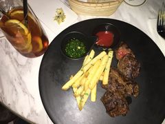 -La Mer Restaurant & Lounge