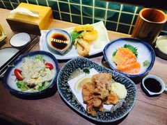 -鸟鸣门屋台料理(金帝银泰店)