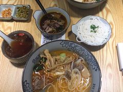 -俏凤凰(美林M·LIVE天地东座店)