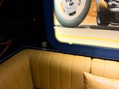 -锦凤凰量贩KTV(劳动南路店)