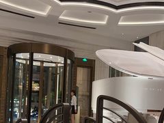 -浅深(世茂滨江精品店)