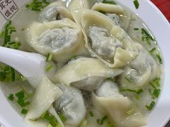 特色荠菜肉馄饨-潘国仙耳光馄饨(黄家阙路店)