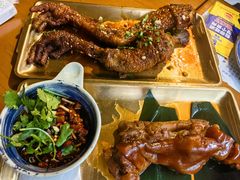 -包整·丝娃娃(一览甲秀楼风景店)