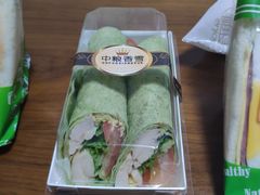 意大利风味鸡肉菠菜卷-中粮丰通（北京)食品有限公司