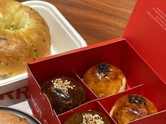 -HOT CRUSH趁热集合·现烤面包(环球港店)