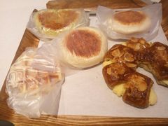-巴黎贝甜(大宁国际商业广场店)