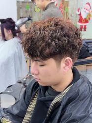 -藤野造型烫染·漂发