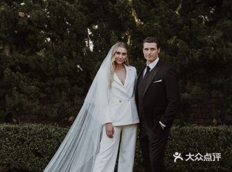 新娘造型丨白西装+长头纱