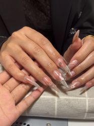 -UGIRL有个美甲