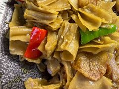 -天天向上素食餐厅(五台山店)