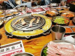 -青瓦炭韩潮烤肉(花园道店)