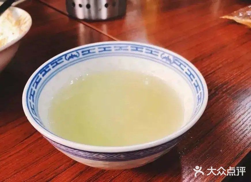 陕西人百吃不厌的面—油泼棍棍面