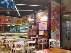 用餐区-Tubestation站点比萨(新世界大望路店)