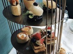 -La Mer Restaurant & Lounge