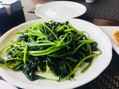-蜈支洲岛珊瑚酒店临海阁中餐厅