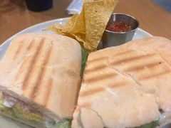 -HELLO 27 意面·沙拉·帕尼尼