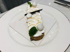 -Fridi Patisserie Cafe