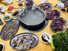 -五洞培记山庄·鲜牛肉火锅