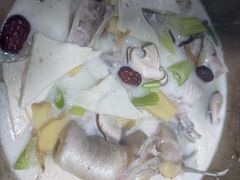 -滇香肴·云南菜蒸汽石锅鱼(云南北路店)