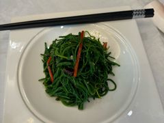 -汗腾格里·风味餐厅(新疆驻京办店)