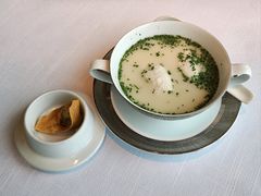 藿香雅鱼鱼丸配黄金抄手-运·中餐厅(成都华尔道夫酒店)