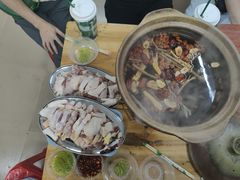 连州脆皮鸡-威邵鸡煲(西华路总店)