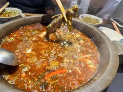 三角峰-石锅苗苗鱼(武汉首店)