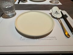 -洛缦音乐餐厅(工业展览馆万象城店)