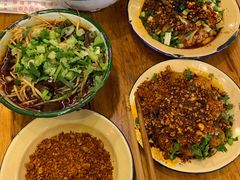 -拈签一笑黄牛肉辣卤串串