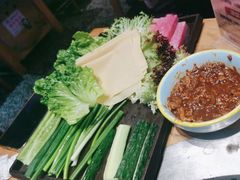 -山河屯铁锅炖·非遗东北菜(南山店)